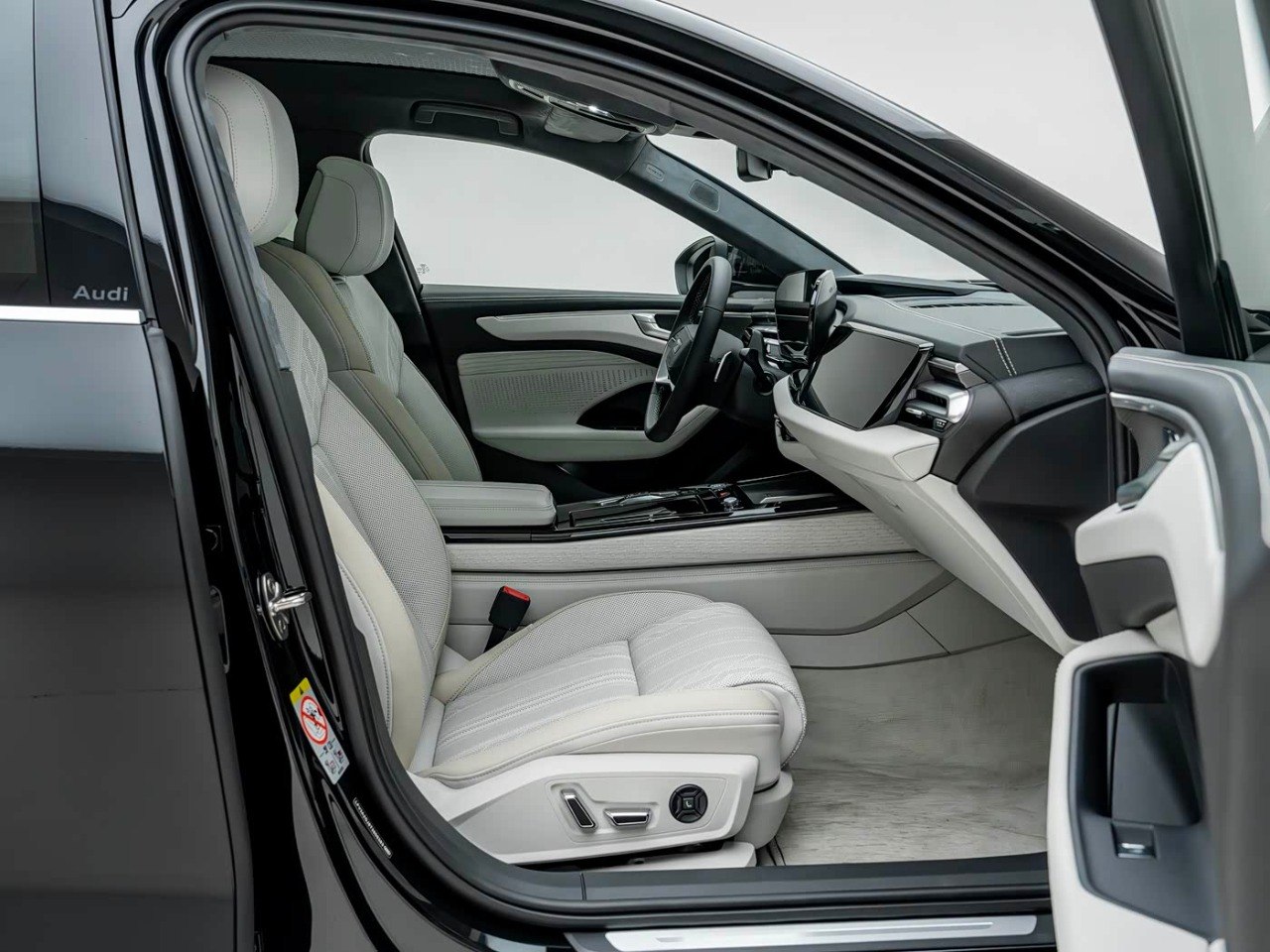 2026 Audi A6L front door open