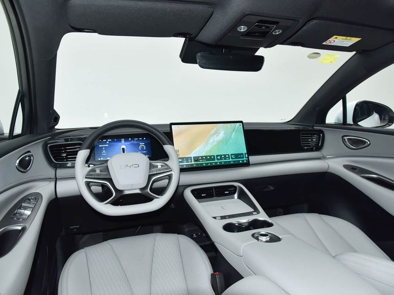 BYD Sea Lion 06 EV dashboard side angle