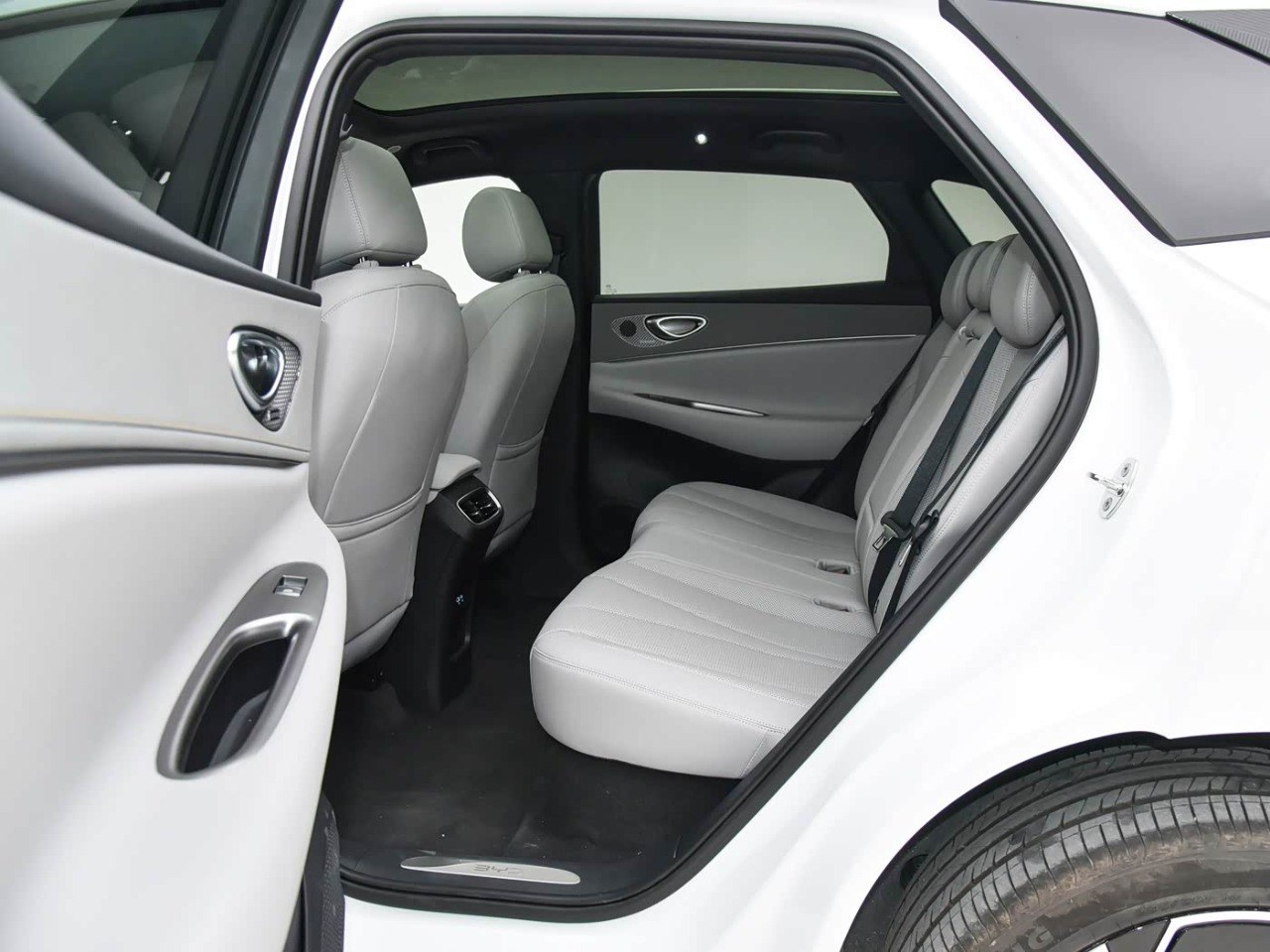 BYD Sea Lion 06 EV rear seats
