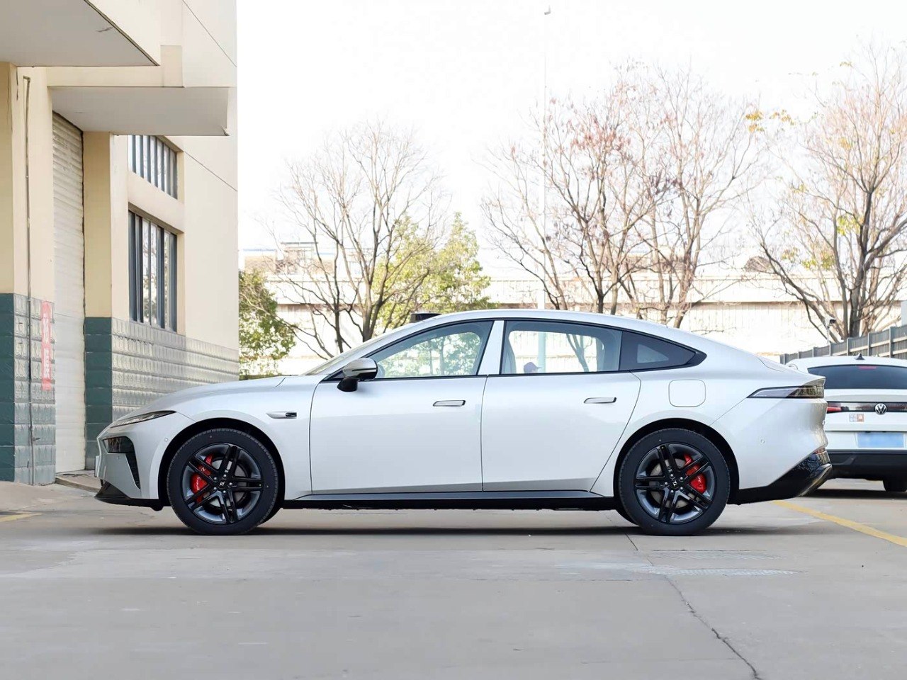 Dongfeng epi 007 Flash Edition side white