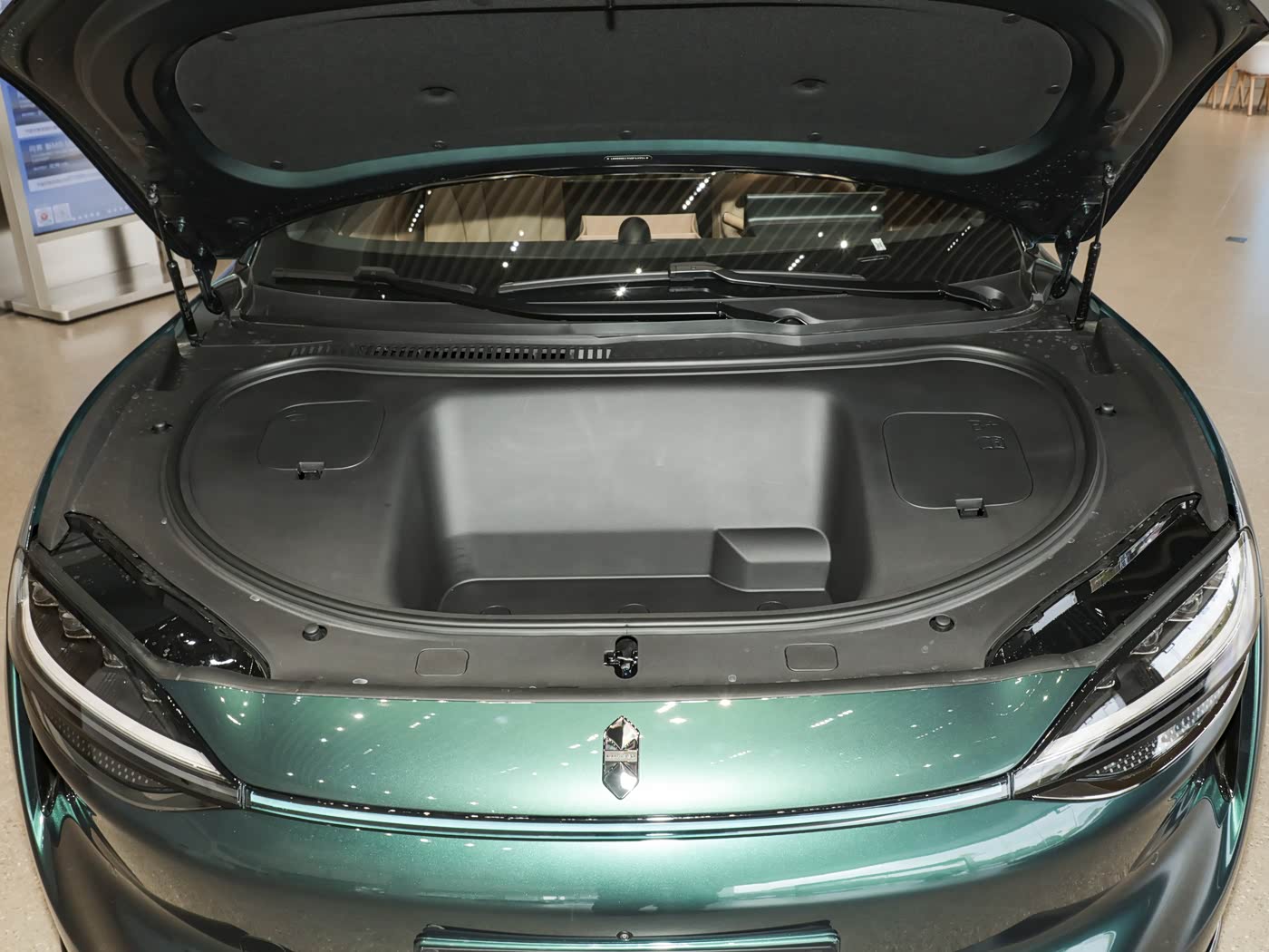 Key Features & Specs