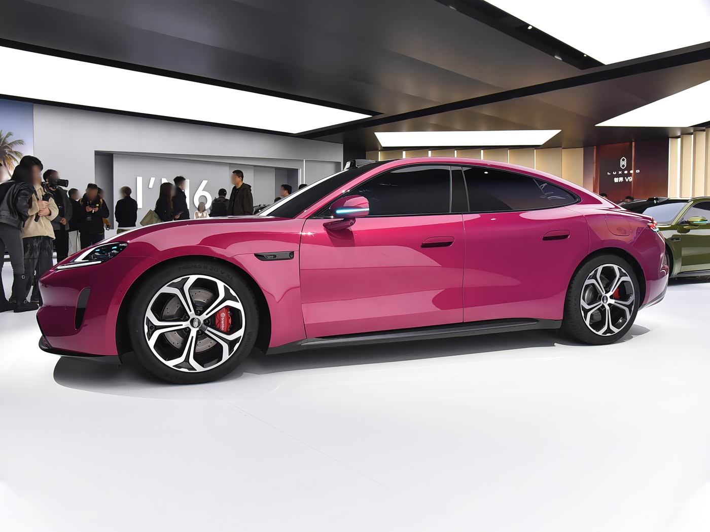 Key Features & Specs