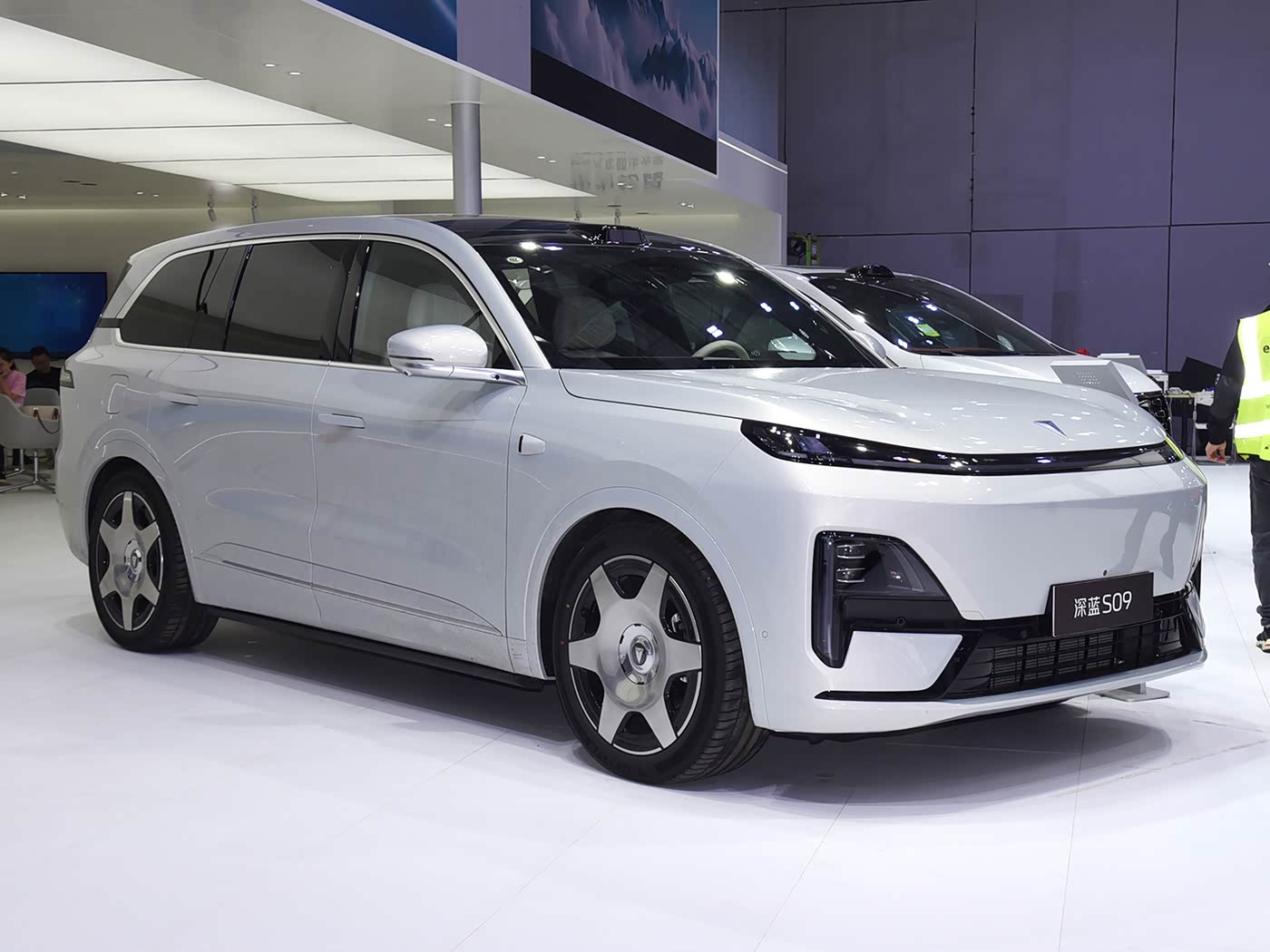 Key Features & Specs