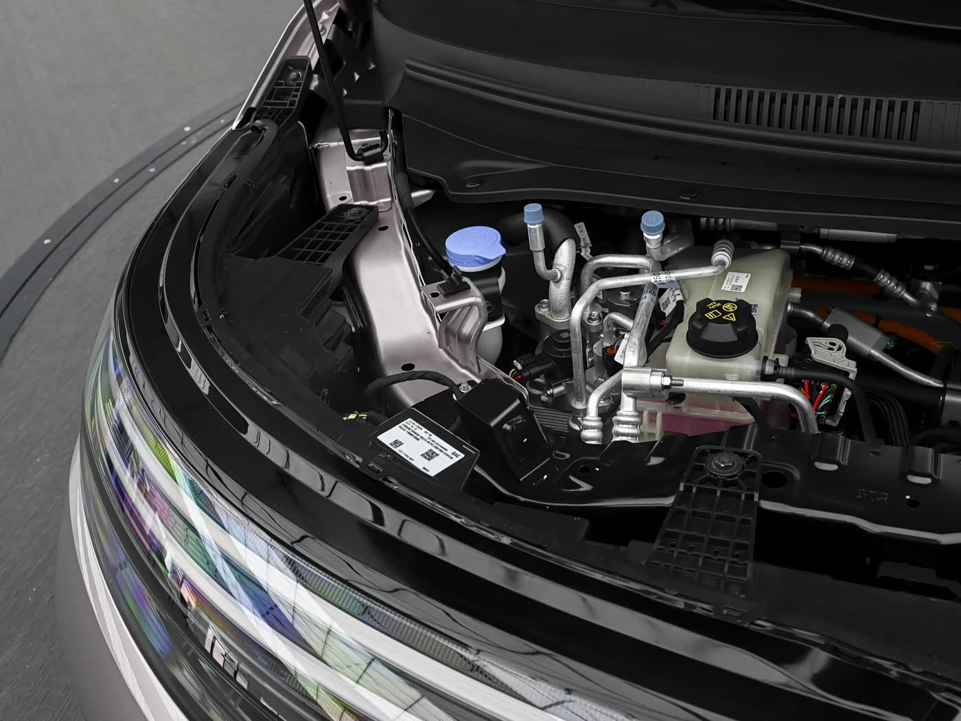 Key Features & Specs