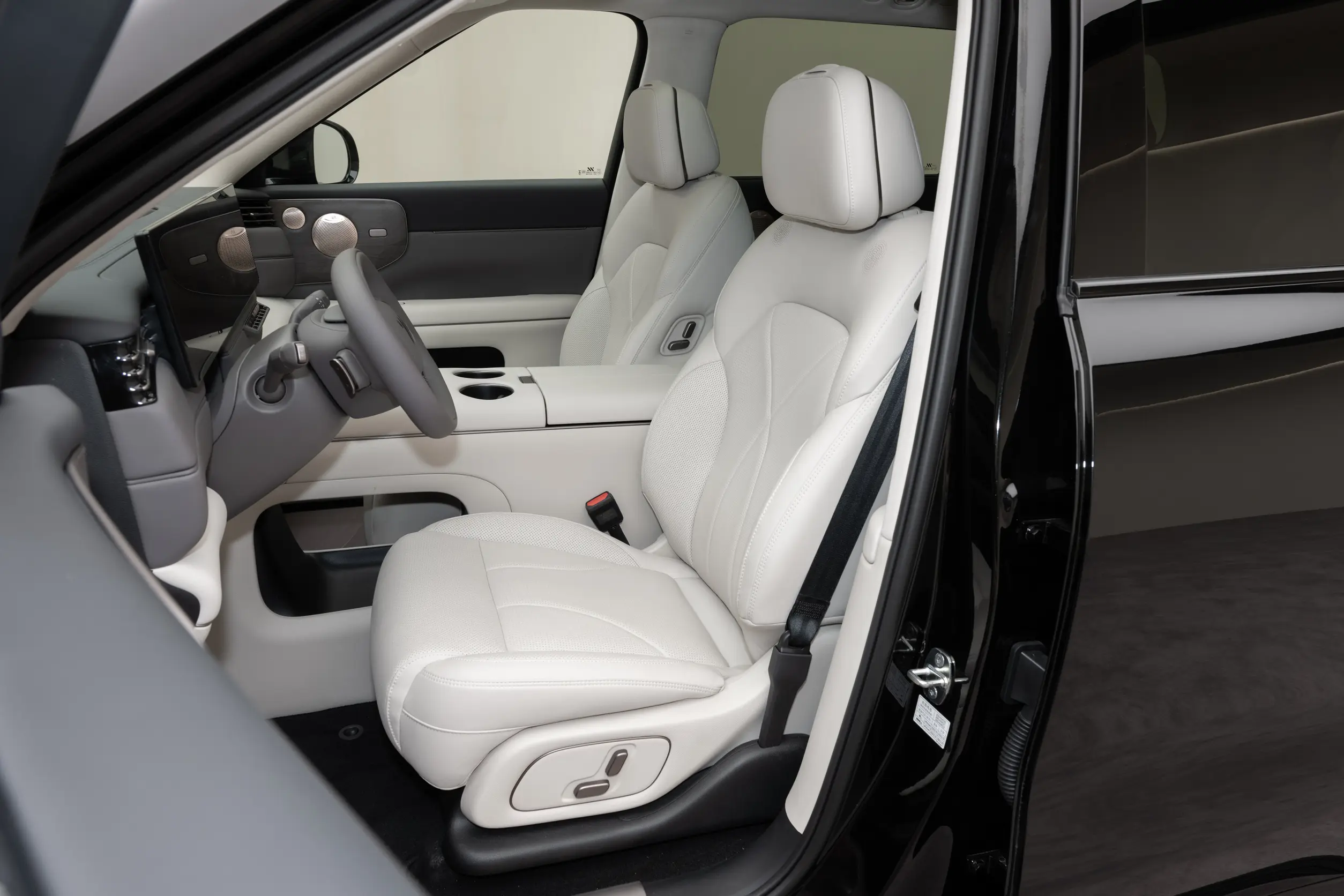 Key Features & Specs