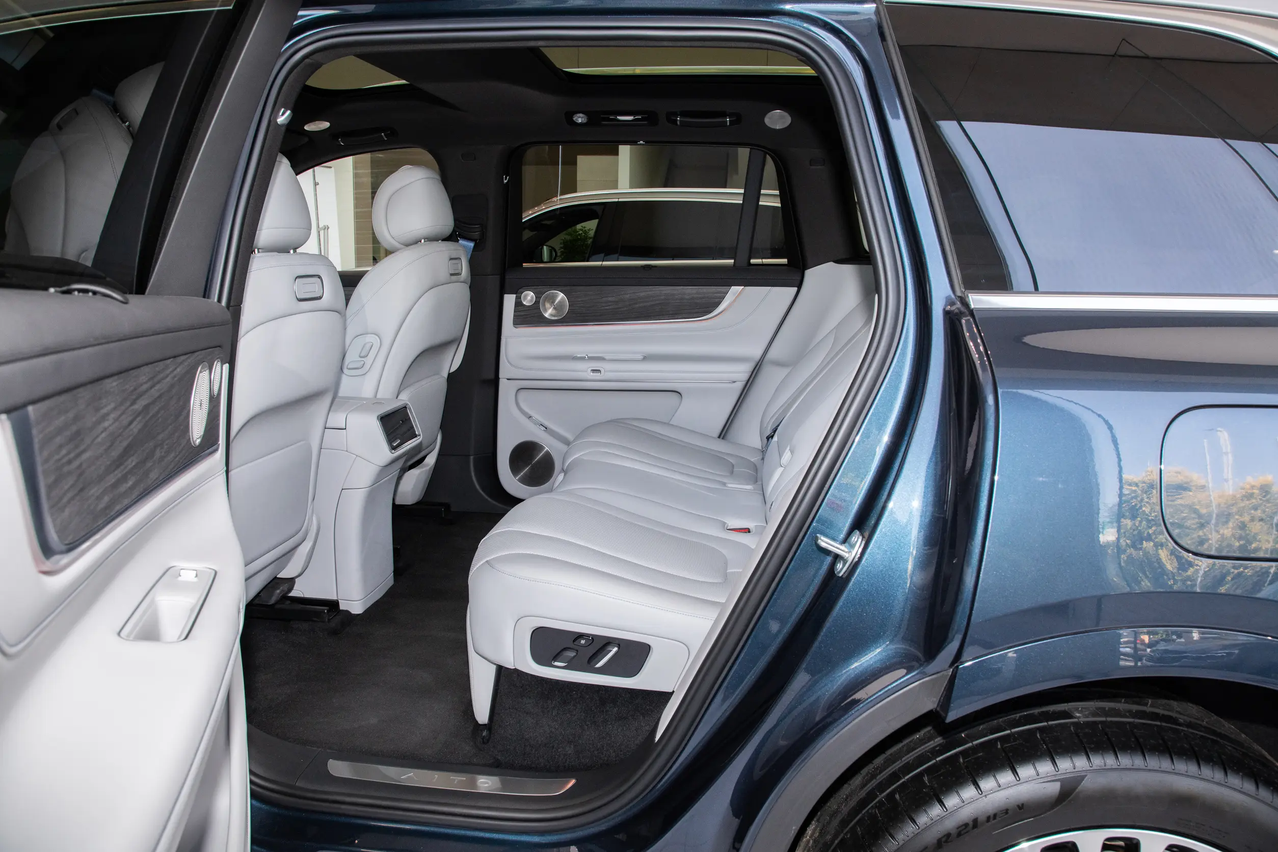 Market Position & Competition