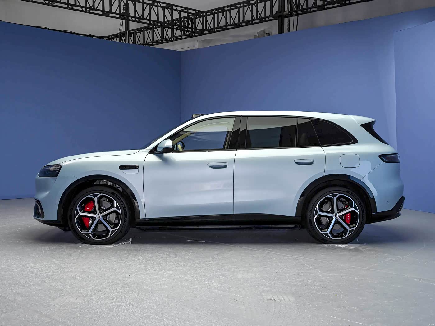 Market Position & Competition