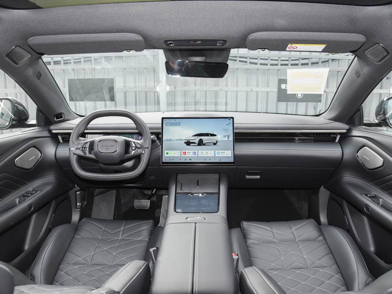 Lynk Co 10+ interior wide view front cabin