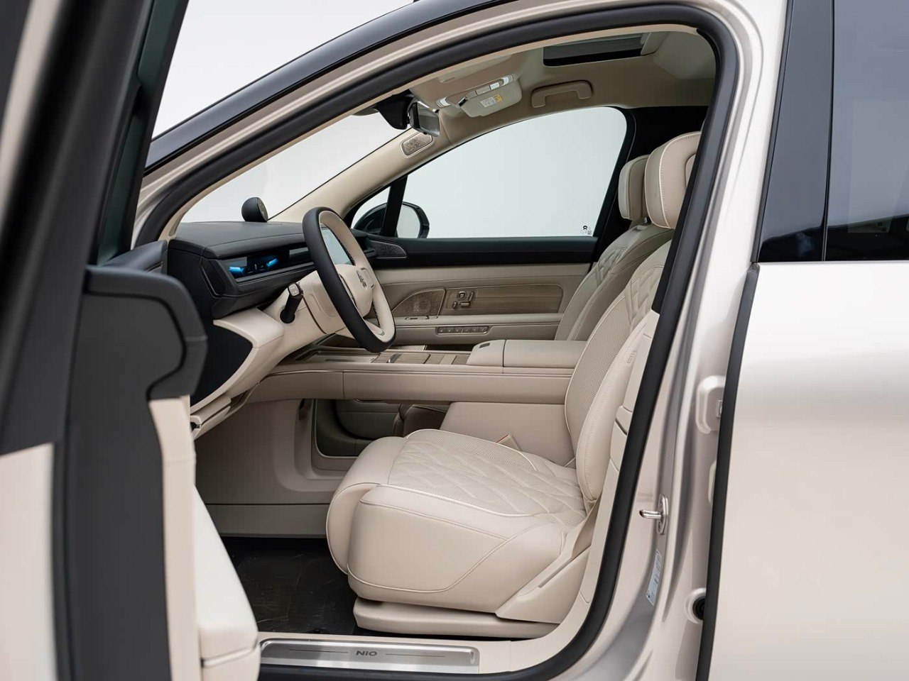 NIO ES8 rear door open