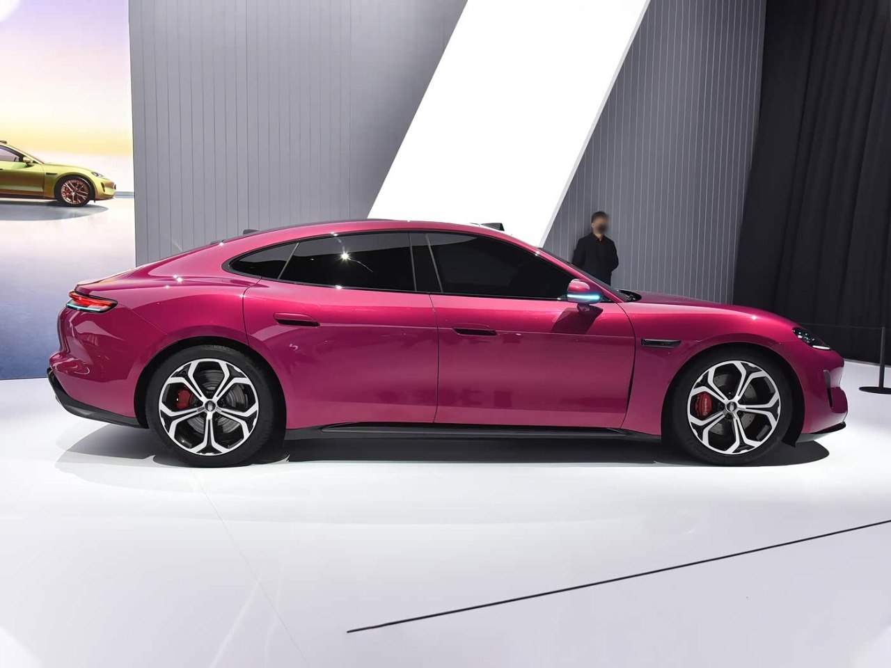Seres Shangjie Z7 rear three quarter profile pink