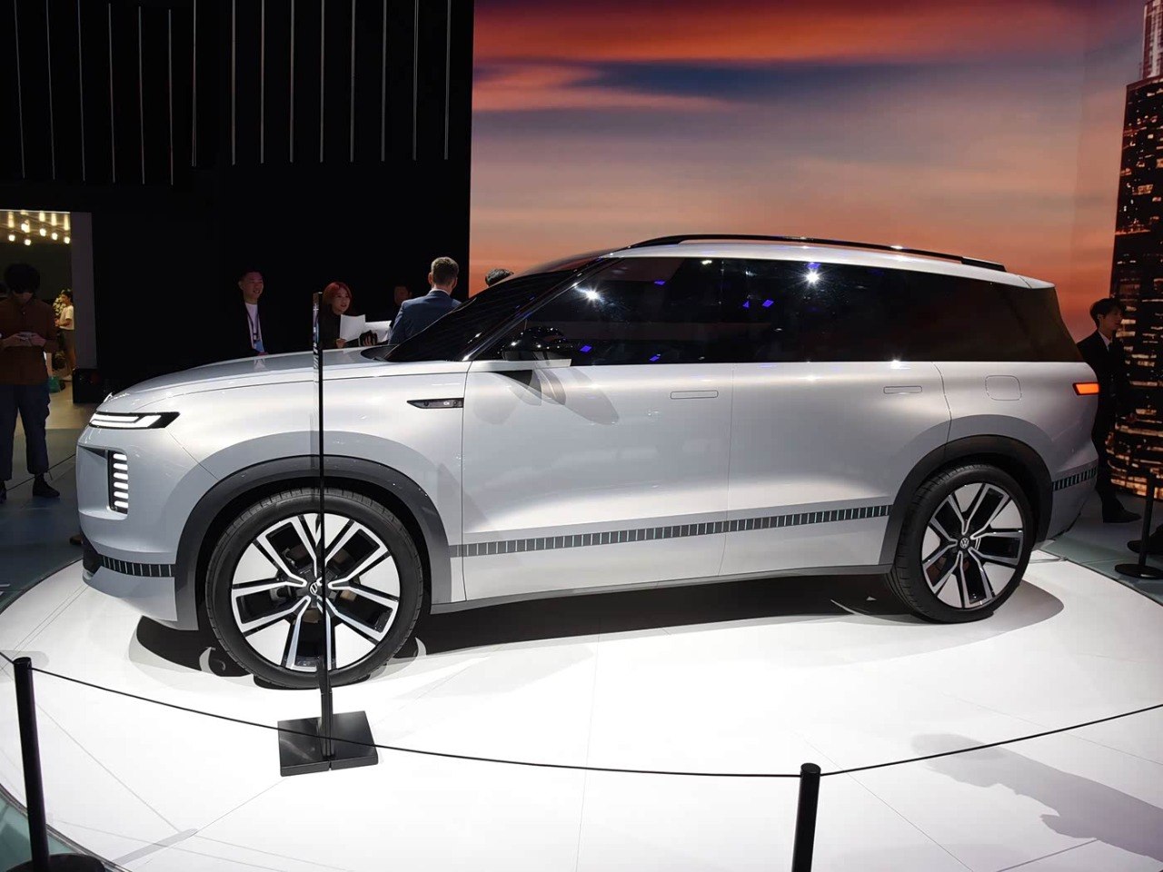 Volkswagen ID.ERA 9X auto show display