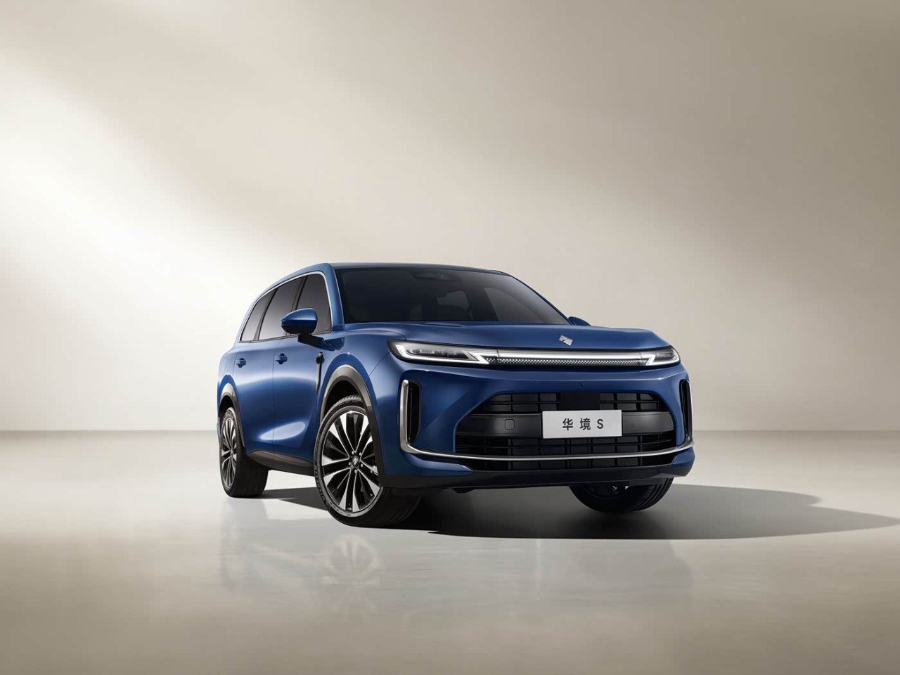 Wuling Huaijing S front seat door open view