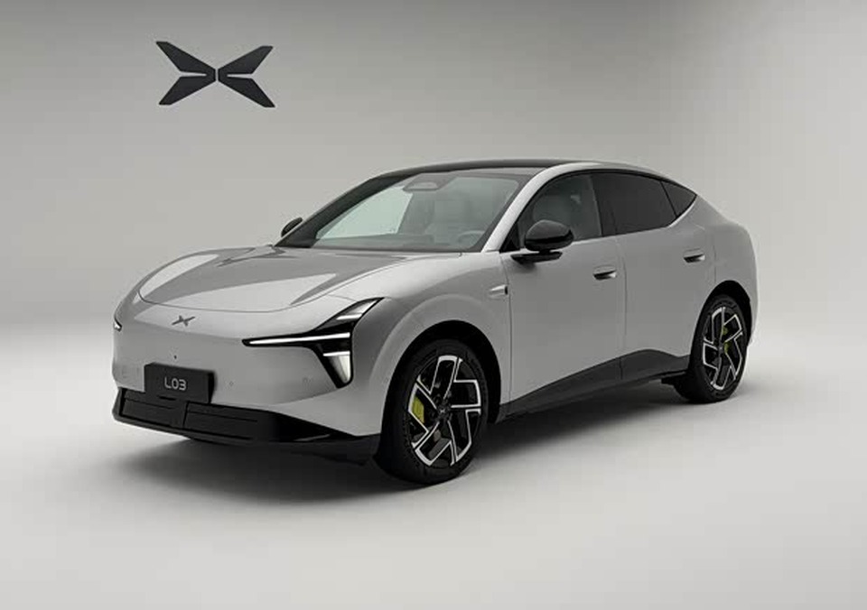 Xpeng MONA L03 Debuts With Ferrari-Linked Design and BEV/EREV Options