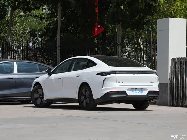 FAW Yueyi 08 exterior or interior