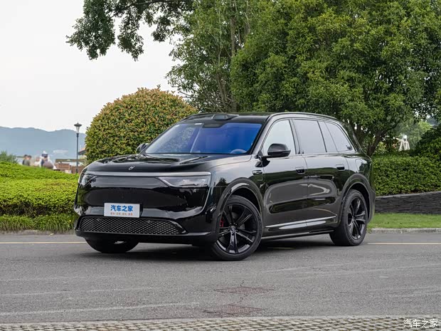 Aito M8 SUV incentive campaign