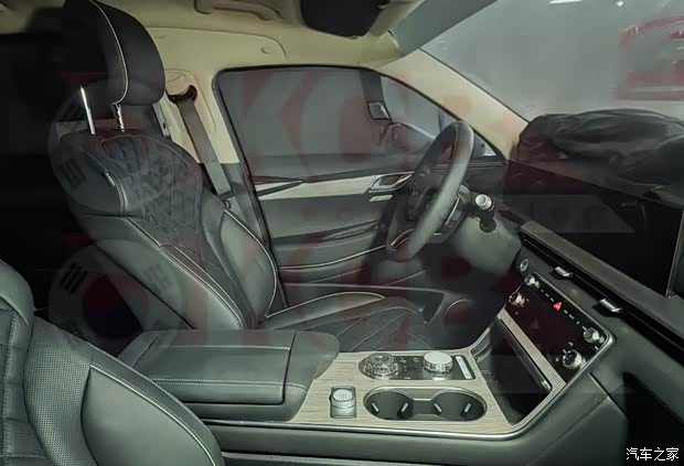 Genesis GV80 Hybrid interior spy photo