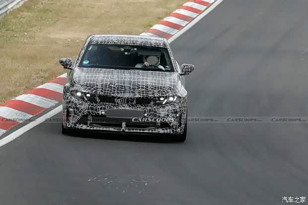 BMW 3 Series M350 spy photo