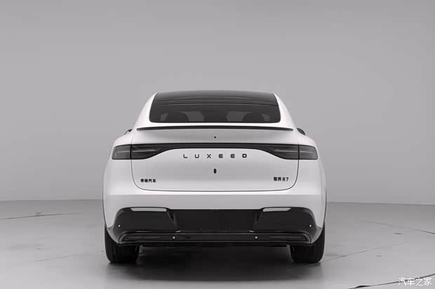 Luxeed R7 fastback SUV filing images